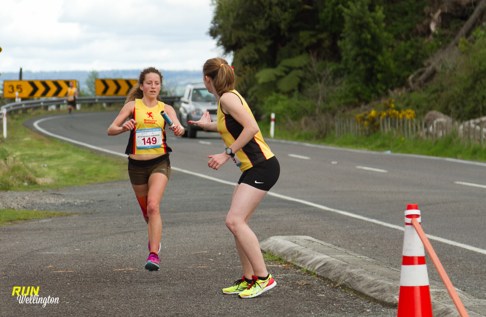 Ruby hands over to Kate for Lap 6